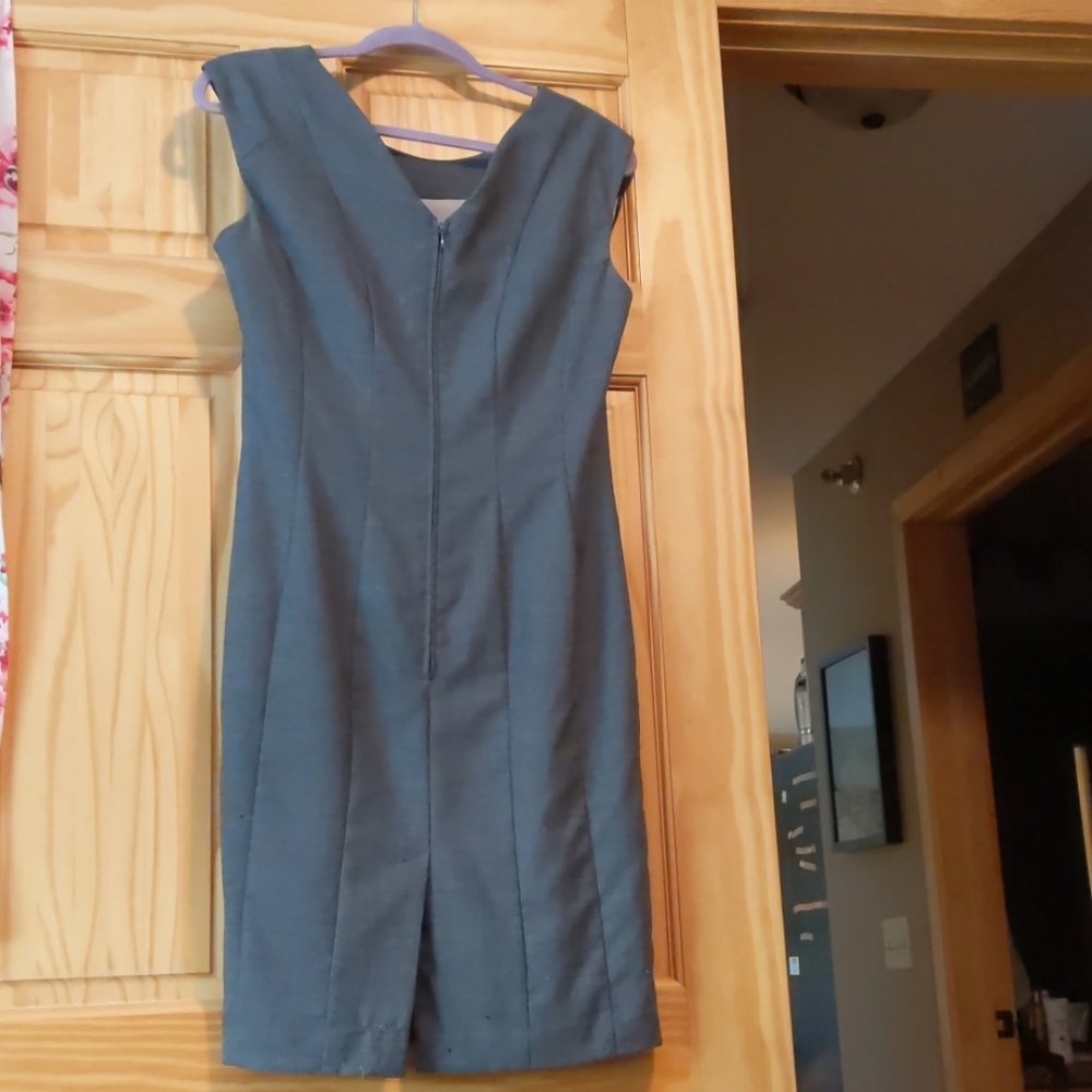 Dress - Picture 2 of 4